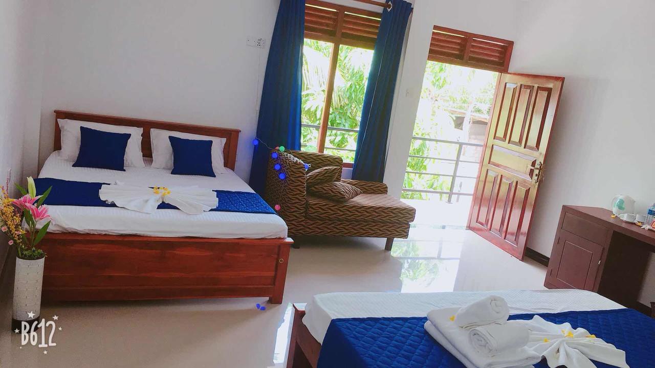 Blue Whale Holiday Hotel Mirissa Exteriér fotografie