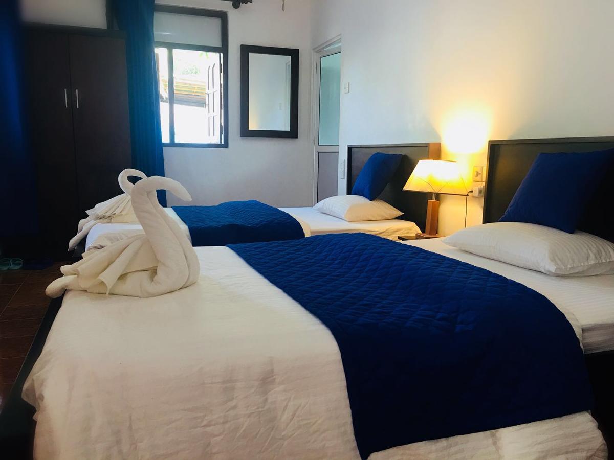 Blue Whale Holiday Hotel Mirissa Pokoj fotografie