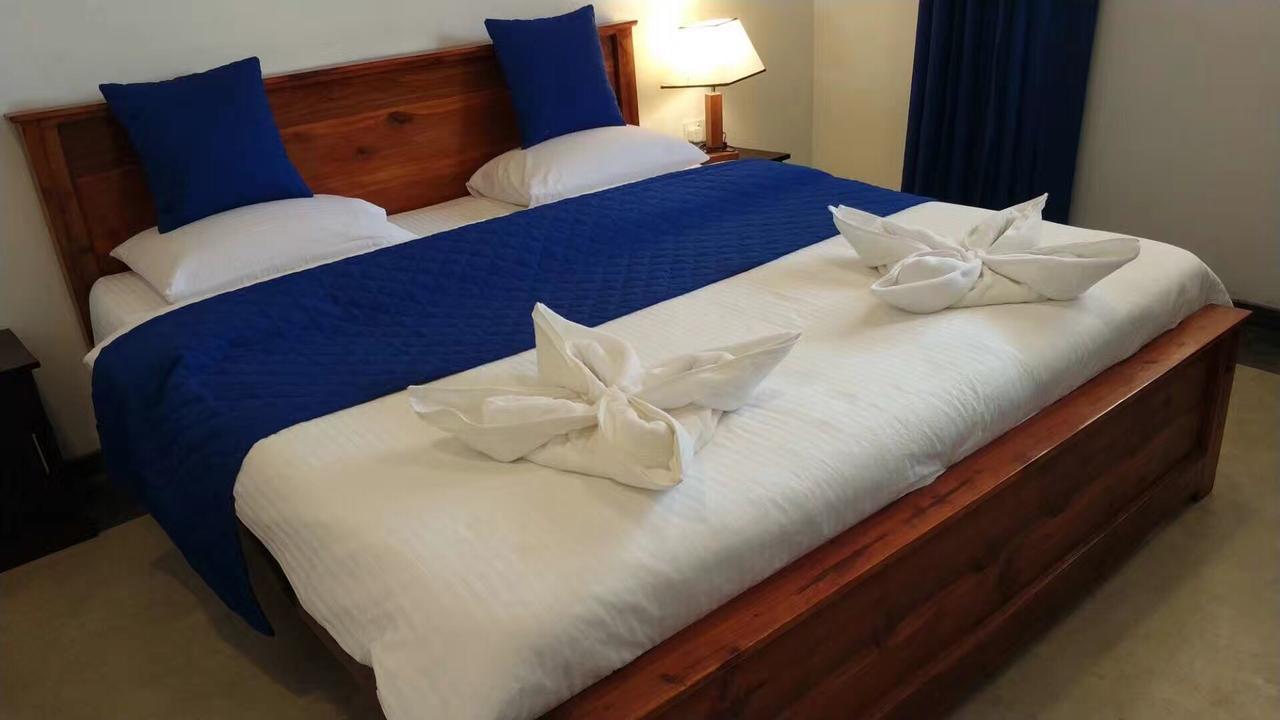 Blue Whale Holiday Hotel Mirissa Exteriér fotografie