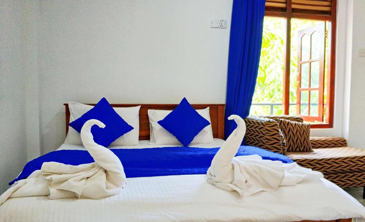 Blue Whale Holiday Hotel Mirissa Exteriér fotografie